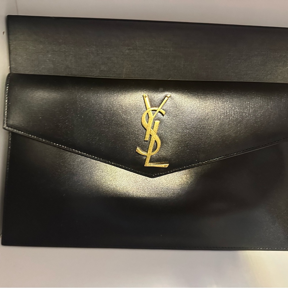 Saint Laurent clutch